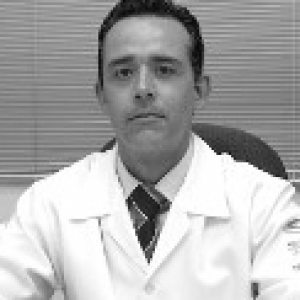 Dr. Eduardo Lanza Padrão